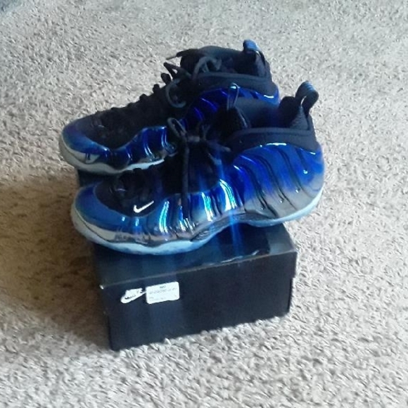 nike foamposite blue mirror